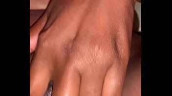 Phat lips & pussy juice