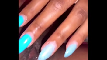 Phat lips & pussy juice