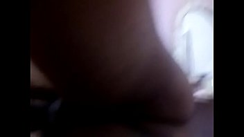 Madura Infiel Se Humedece thumbnail
