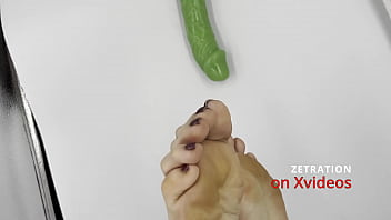 Крупный план ног моей жены предметная съемка