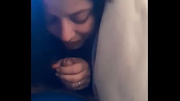 A alguien le gusta esconderse entre las sabanas