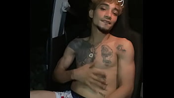 Dominicano latino sexy buen cuerpo bailando sensual