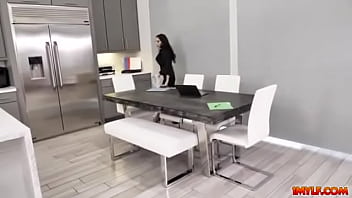 Closing the deal with her 4 Closing the deal with her 4