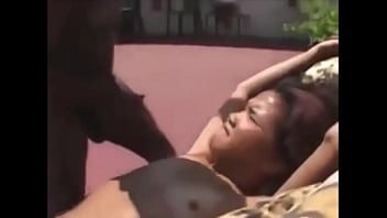 Petite asian kitty jung gets screwed by hung ebony dwarf outdoors