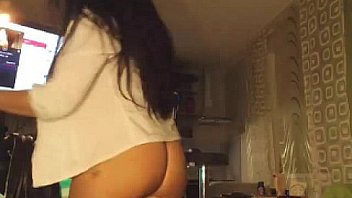 Fucks herself in the ass converted