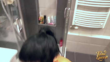 Sneak recording of kira queen while masturbates in shower