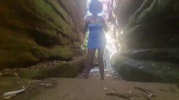 Advinha onde nos fomos aprontar #lifestyle #outdoor #couple #feetِ #privacy #brazilians #forest #trains #adul