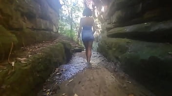 Advinha onde nos fomos aprontar #lifestyle #outdoor #couple #feetِ #privacy #brazilians #forest #trains #adul