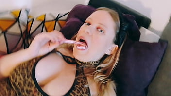 Quelqu'un veut un bon sucre d'orge il est pour vous a 10 euros faites