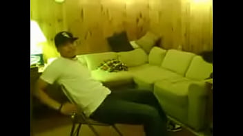 Loira rebolando gostoso