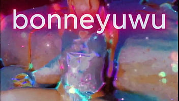 Bonneyuwu 6 50 masturbacion de abajo rock