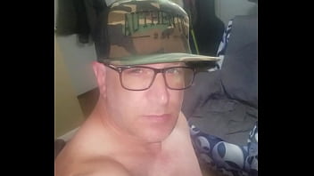 Verify who i am just take a look at me