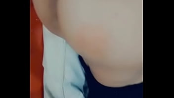 Culona pide que le folle a gritos