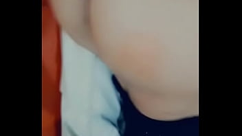 Culona pide que le folle a gritos