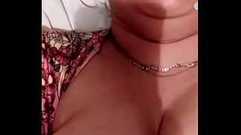 Aurora le hace otra videollamada a su hunter muy hoy y muy puta madura mexicana