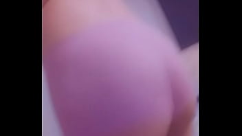 Huge booty bounce Huge booty bounce