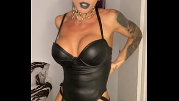 Cosplay "catwoman" super horny spitting cum and playing with huge dildo