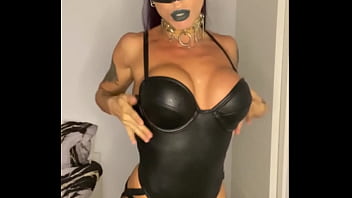 Cosplay "catwoman" super horny spitting cum and playing with huge dildo
