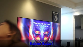 Flagrei o meio irmão se masturbando enquanto eu lavava louça fiquei excitada e acabei dando para ele ali mesmo video completo no red sheer