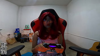 Por favor juega con mi coñito y llenalo de leche mientras yo estoy en los videojuegos Por favor juega con mi coñito y llenalo de leche mientras yo estoy en los videojuegos