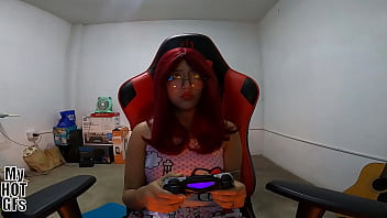 Por favor juega con mi coñito y llenalo de leche mientras yo estoy en los videojuegos