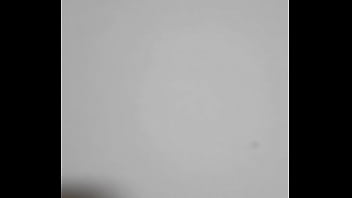 Muro con tetas enormes