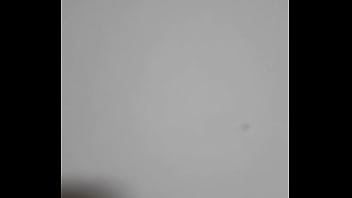 Muro con tetas enormes