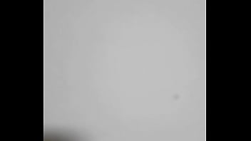 Muro con tetas enormes