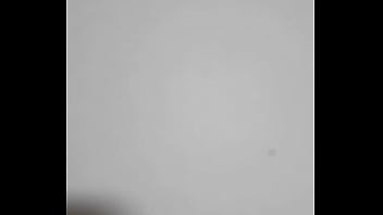 Muro con tetas enormes