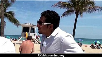 Wanna do sex for money 1