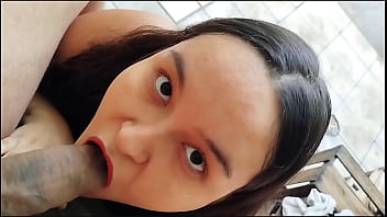 Diabeats gozando gostoso nos lábios vermelhos de mc akira