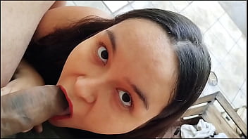 Diabeats gozando gostoso nos lábios vermelhos de mc akira