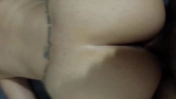 Safada dando de quatro