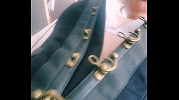 Bonjour toi j'ai très envie de voir ta bite et de la sentir en moi tu viens