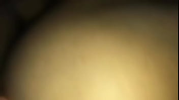 Explodi de prazer gozando pelo cu com o negão