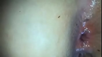 Explodi de prazer gozando pelo cu com o negão