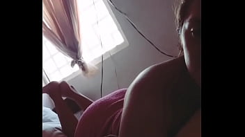 Amiga despues dd un byen baño deseando ser penetrada