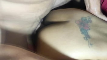 Magrinha sentando gostoso na pica do cunhado