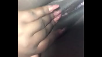 Bbw massages her clit