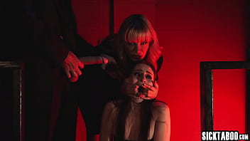 Sexy babe fucked by a crazy couple