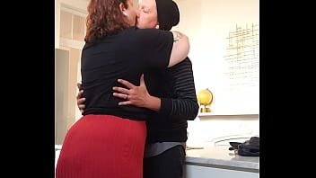 Thicc girl sucks and fucks