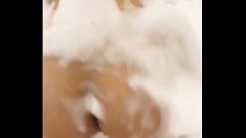 Nalguitas con jabón