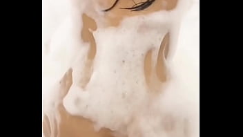 Nalguitas con jabón