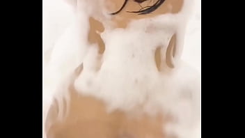 Nalguitas con jabón