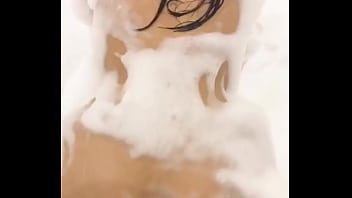 Nalguitas con jabón