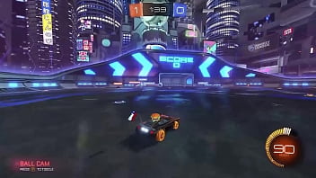 Gorda cachonda jugando videojuegos haciendo cosas cochinas