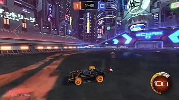 Gorda cachonda jugando videojuegos haciendo cosas cochinas