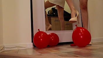 Heels crush balloons crushing heels