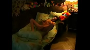 Amateur house cams catch a woman doing morning masturbation
