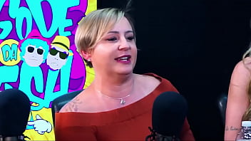 Flagrou dando para outro